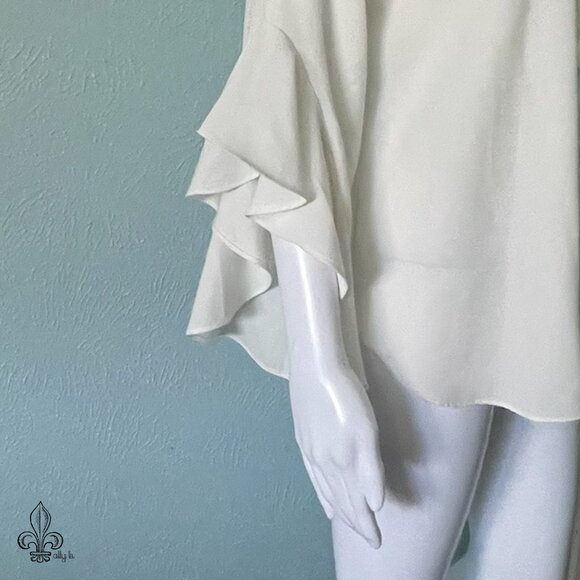 🐻‍❄️Anna Cai White Blouse🐻‍❄️ - Picture 3 of 8